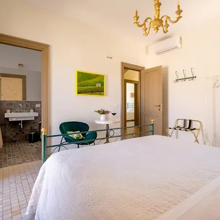 Santa Margherita Farm stay Chiaramonte Gulfi